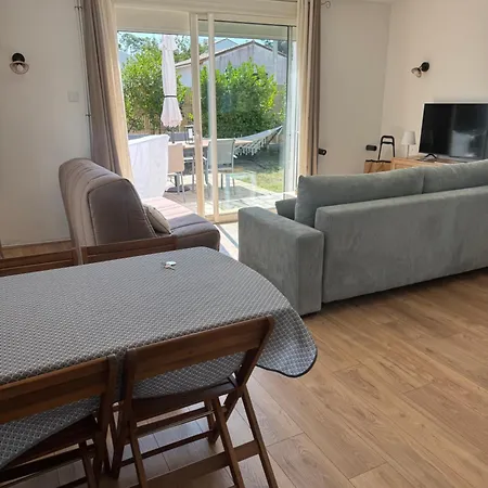 Maison A Palais Sur A Cote Du Vakantiehuis *