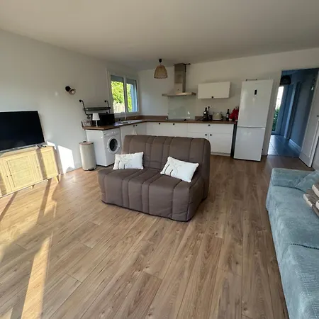 Дом отдыха Maison A Palais Sur A Cote Du Сен-Пале-сюр-Мер